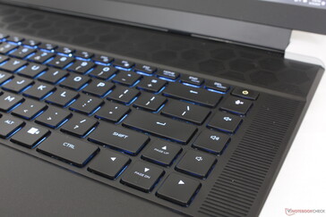 Full-size arrow keys unlike on most other laptops where the arrow keys are often cramped