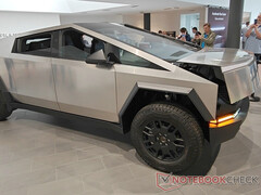 It looks like Tesla is investigating the Cybertruck's front drive motor over noise complaints from customers. (Image source: Daniel Zlatev / Notebookcheck)