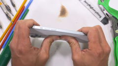 The 15 Plus undergoes a bend test. (Source: JerryRigEverything via YouTube)