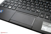 The touchpad is sufficiently dimensioned and possesses good gliding properties.