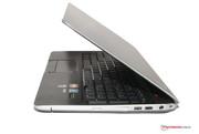 The multimedia notebook weighs 2.4 kg.