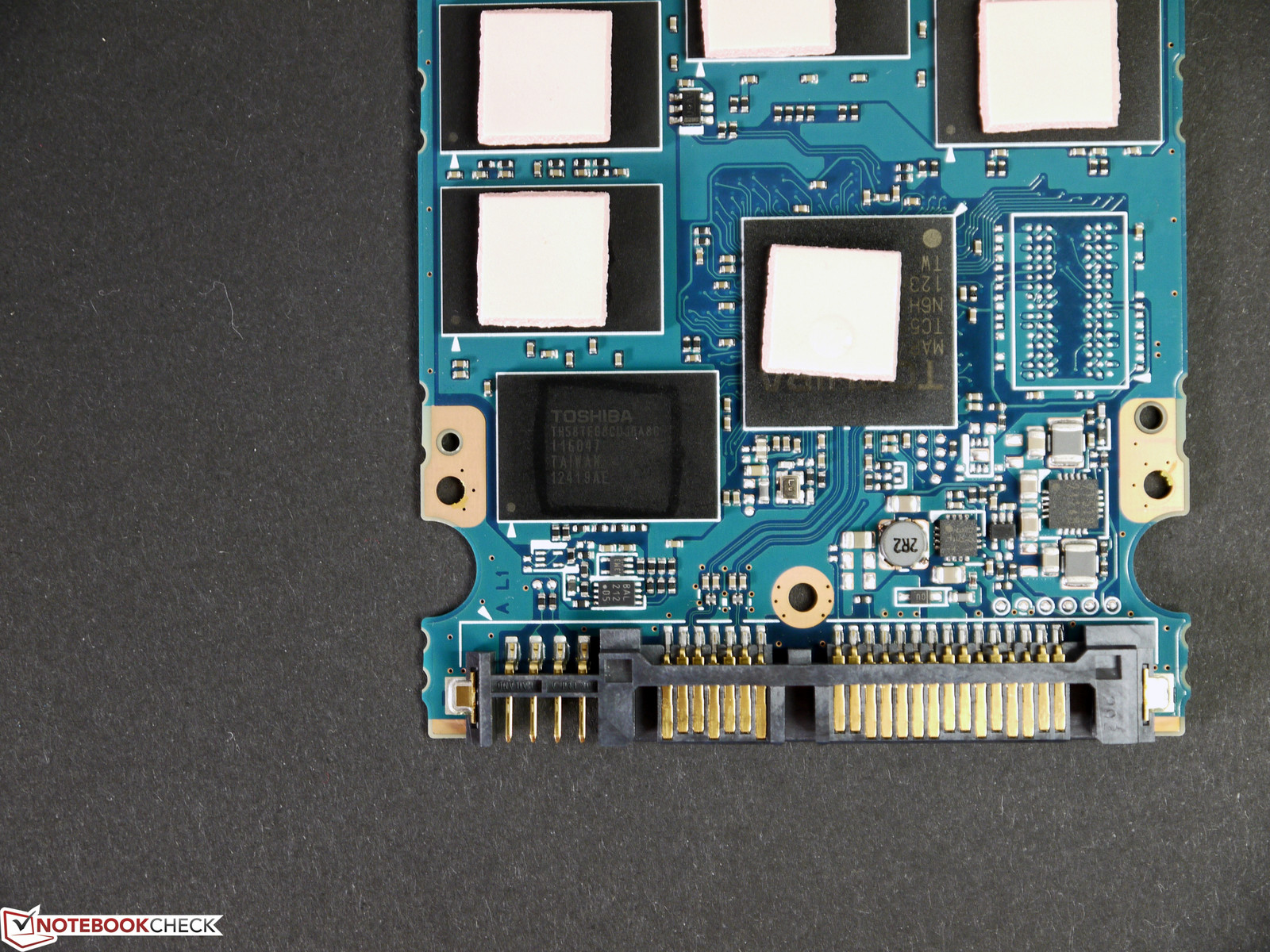 Review Toshiba HG5d 256 GB SSD (THNSNH256GCST Review Toshiba HG5d 256 GB SSD (THNSNH256GCST