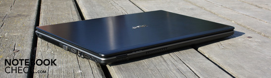 Acer Aspire 5625G-P924G50Mn: The slim case struggles to dissipate the heat generated at a high level of utilization.