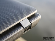are resistant against scratches and fingerprints.