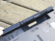 The battery is rolled out and thus has a secure fit.