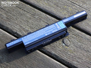 The elongated battery keeps the 15.6 incher going for 2:00 to 2:30 hours.