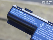 It has a capacity of 48 Wh (4400 mAh).