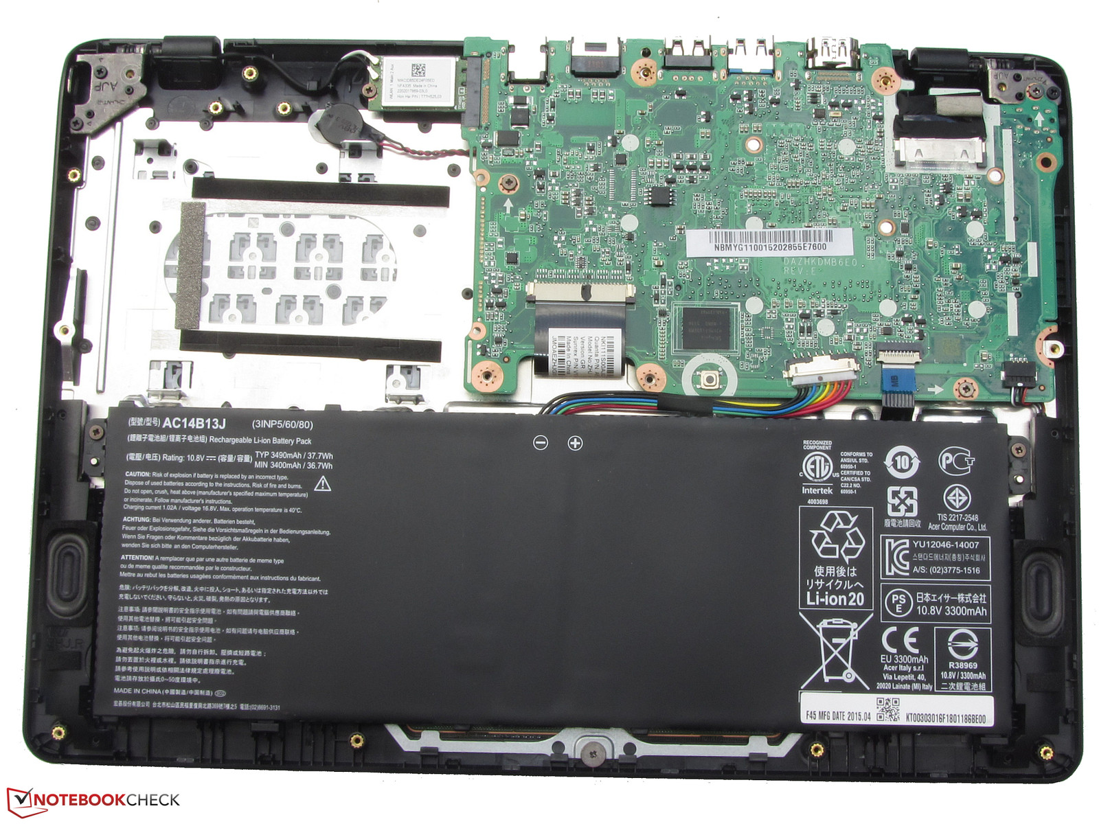 Acer Aspire ES1-131 Notebook Review - NotebookCheck.net Reviews