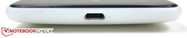 unten: Micro-USB-Anschluss