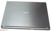 Even though the price is low, Acer built in aluminum elements.