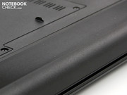 Small details increase operating comfort. These grooves on the battery prevent the hands from slipping.