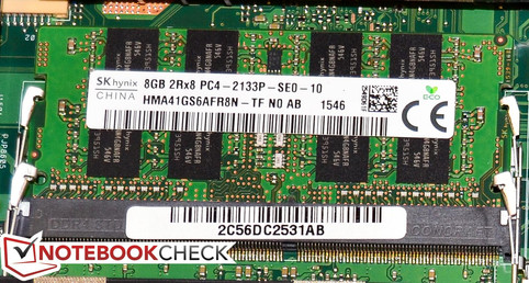 Hynix HMA 41GS6AFr8N-TF, 2 memory banks, 1 filled