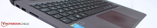 Asus Zenbook UX305FA - at 1,260 grams, it is lighter than the competition. Asus Zenbook UX305FA - at 1,260 grams, it is lighter than the competition.