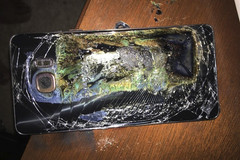 The burning batteries of the Galaxy Note 7 might even cause a delay for the Galaxy S8. The burning batteries of the Galaxy Note 7 might even cause a delay for the Galaxy S8.
