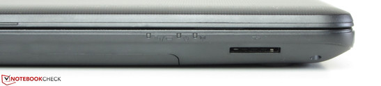 A memory card reader is located on the front side (SD, SDHC, SDXC, MMC).
