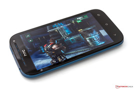 More demanding 3D games, however, push the hardware to its limits (ShadowGun: DeadZone).
