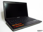 The Samsung N510 belongs to the bigger netbooks with its 11.6" form factor...