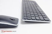 With the Dell Cast dongle, a regular wireless desktop keyboard and mouse can be used.