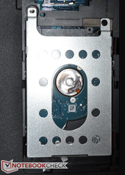 Under the maintenance cover: the hard drive with a capacity of 500 GB.