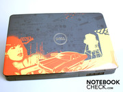 We'll find the highlight on the lid. The design makes the 15.6-incher a member of the Inspiron EMA Limited edition.