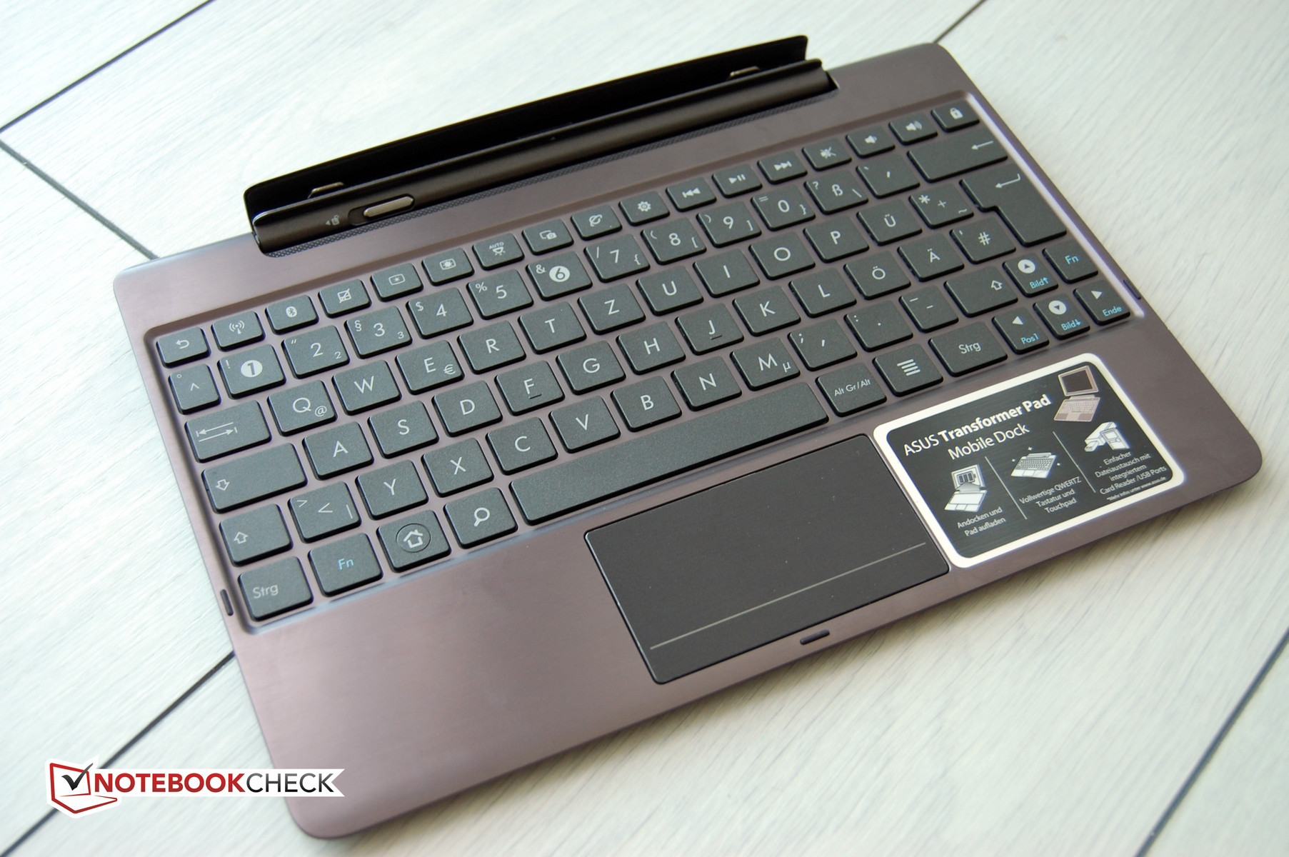 Review Asus Transformer Pad Infinity Tf700t Tablet Mid Notebookcheck Net Reviews