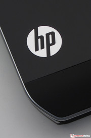 A lit HP logo can be found on the display cover.