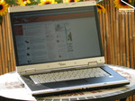 Fujitsu-Siemens Amilo Pro V8210 Outdoors