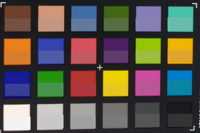 Colorchecker Colors : 대상 색상은 각 패치의 하단에 표시됩니다