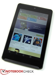The Asus Fonepad ME372CG's display has a resolution of 1280 x 800 pixels.