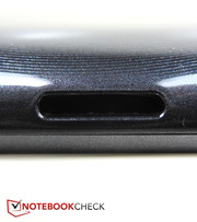 On the left side: The slot for microSD cards with a capacity of up to 32 GB.