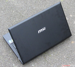 Back side of the MSI GP60-i740M245FD