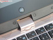 Thus the lid wobbles a bit when the U2142 is used as a tablet.