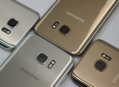 Gold Samsung Galaxy S7 Android flagship, Samsung still leads the global smartphone market