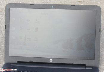 HP 250 G4 outdoors