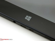 The Omni 10 is sadly only equipped with a mere 32 GB eMMC storage.