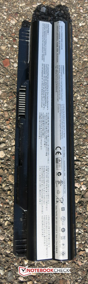 49 Wh battery