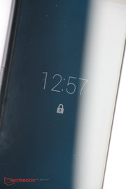 One feature is Active Display. An especially economic processing core displays time and messages without the main processor.