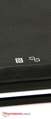 Sony also installs an NFC module.