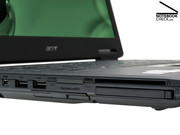 The Acer TravelMate 6592G is equipped with two slots for expansion cards: It supports ExpressCard/54 cards and PC cards (type II).