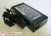 AC adapter (13.5 x 6.0 x 3.0 cm) provides 19.5 V