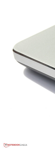 A shiny and chromed edge surrounds the notebook.