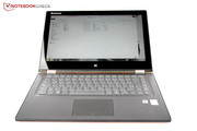 The hinge design of the Yoga 2 13 is something special: