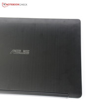 Asus put a lot of effort into the design and used a lot of metal.