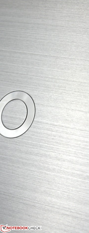 Brushed aluminum outer lid