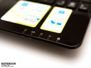 ... information about the Eee PC 1005PE and five small status LEDs on the wrist-rest
