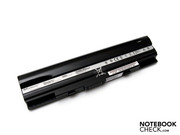 The six-cell 47 Wh battery provides a maximum of about 5 hours battery life.