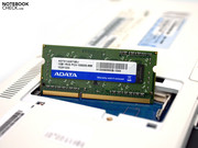 The memory (DDR3 10600S) is easily exchanged.