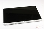 Acer's Iconia W700-53334G12as tablet.
