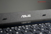 Asus integrated a matte screen with high contrast.