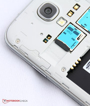 ...a micro SD card slot which allows for a storage extension by up to 64 GB, ...